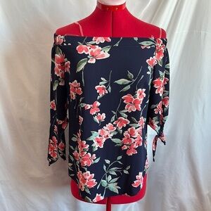 MM81 George Relaxed Off-the-Shoulder Blue and Pink Blouse